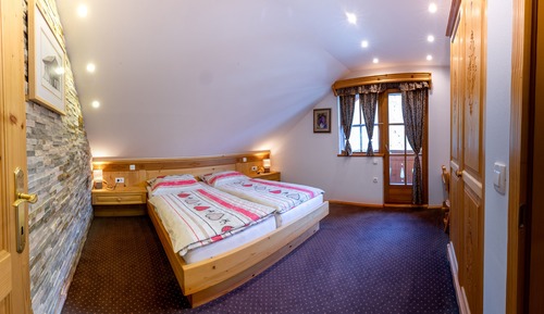 Traditional Apartment, 1 Bedroom, Balcony, Mountain View.