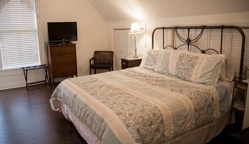 Standard Double Room, Ensuite (Lily)