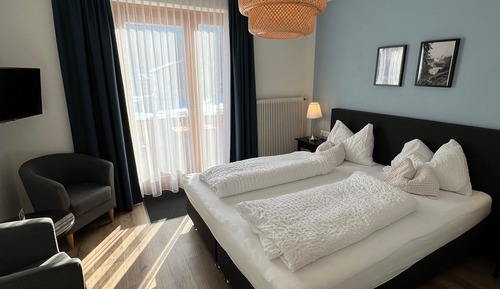 Double Room, 1 Bedroom, Balcony, Mountain View