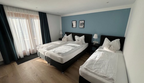 Triple Room, 1 Bedroom, Balcony, Mountain View