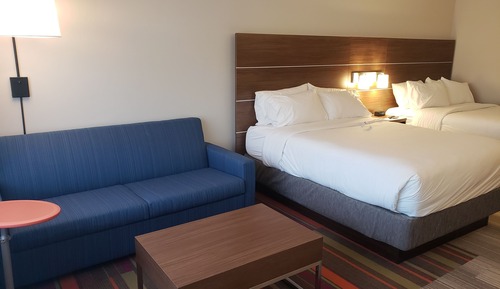 Suite, 2 Double Beds, Mobility Accessible (Accessible Tub)
