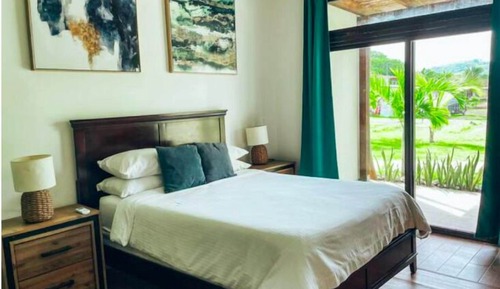 Condo, 2 Bedrooms