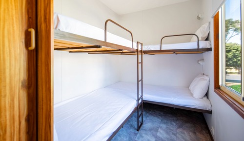 Family Cabin - Sleeps 6