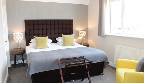 Superior Double or Twin Room (Twin)