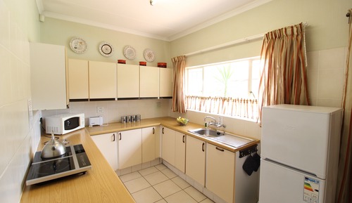 Unit 3 Apartment 1 Bedroom apartment Queen (fan)