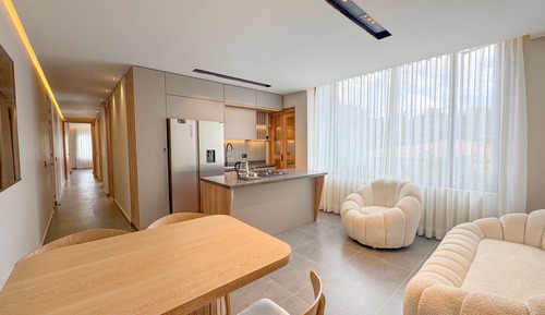 Deluxe Apartment, Garden View