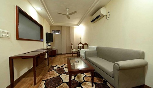 Luxury Suite