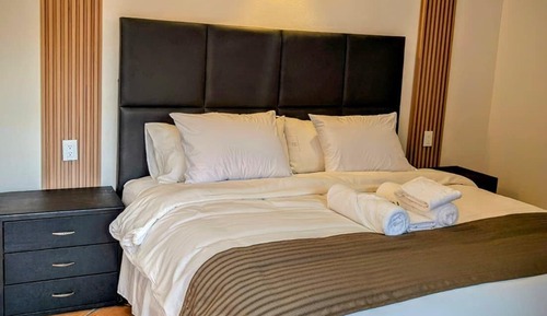 Deluxe Studio Suite, Garden View