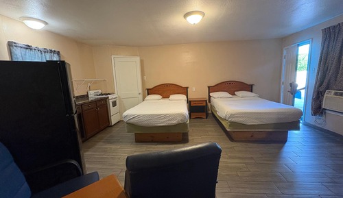 Room, 2 Double Beds, Smoking (Kitchenette)