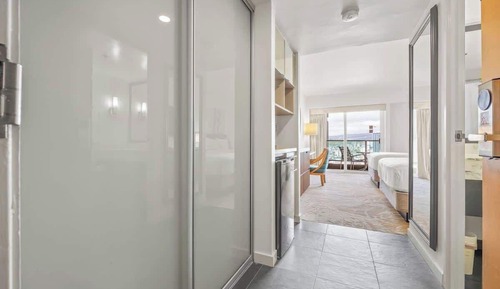 Deluxe Studio, 2 Double Beds, Balcony, Ocean View