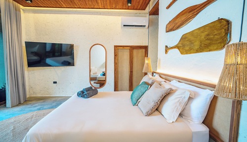 Comfort Suite, Balcony, Beach View