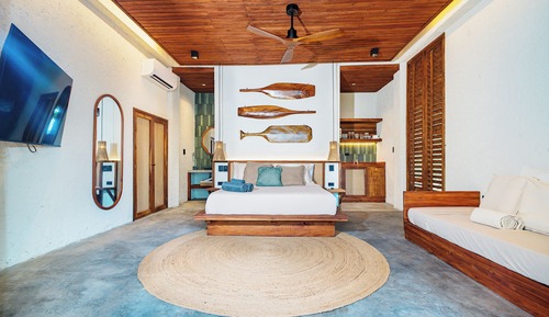 Deluxe Suite, Balcony, Beach View