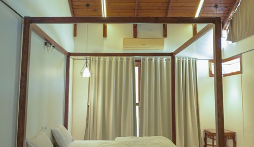 Luxury Villa, City View