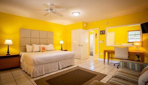 Deluxe Room, 1 King Bed