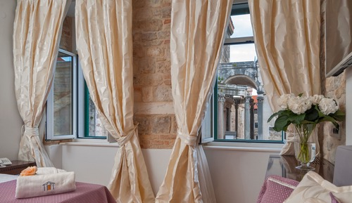 Deluxe Double or Twin Room, City View (Ground floor)