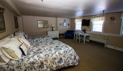 Sapphire Suite