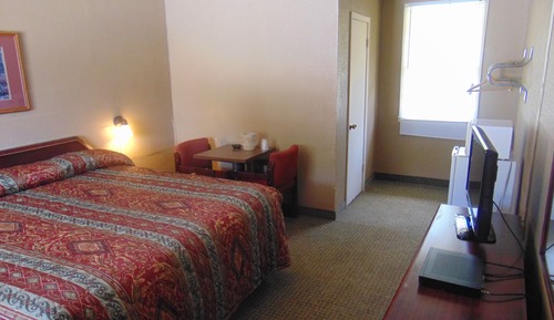 Standard Room, Smoking