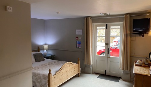 Classic Double Room, Ensuite (Room 10)