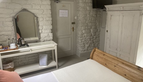 Standard Double Room, Ensuite (Room 7)