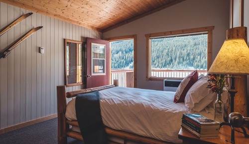 Room, 2 Bedrooms, Balcony, Mountain View (Whiskeyjack)