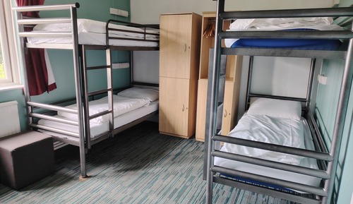 Room (4 Bed Private)