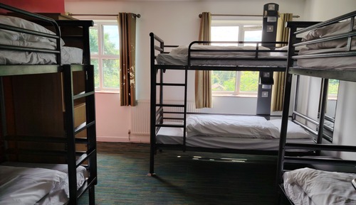 Shared Dormitory, Men only, Shared Bathroom (Sleeps 6)