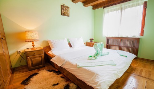 Superior Cottage, 2 Bedrooms, Sauna, Mountain View