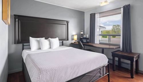 Room, 1 Queen Bed, Non Smoking
