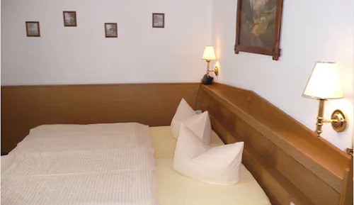 Suite (2 Adults)