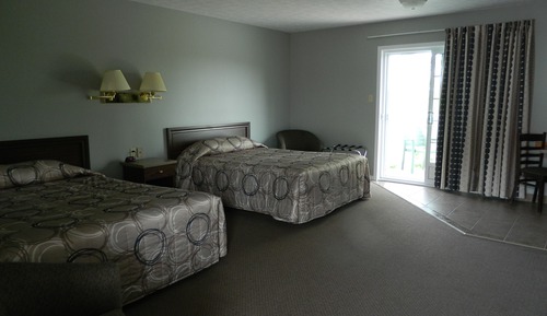 Panoramic Room, 2 Queen Beds (Private Balcony Overlooking River)