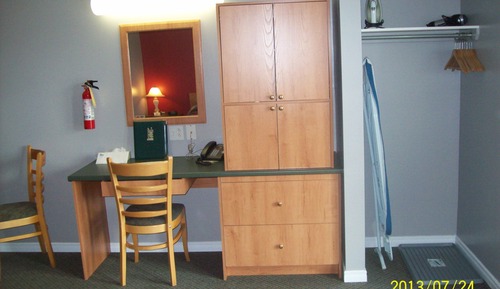 Classic Room, 1 Queen Bed (Second Floor)