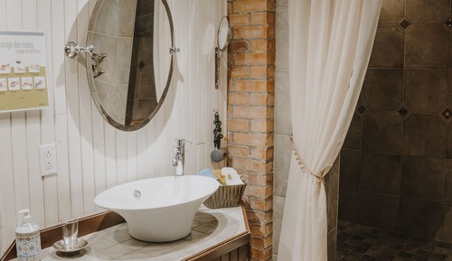 Suite Deluxe, 1 grand lit, salle de bains privée, vue océan (La Bruine Océane)