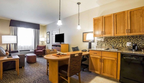 Suite, 1 King Bed with Sofa bed, Non Smoking