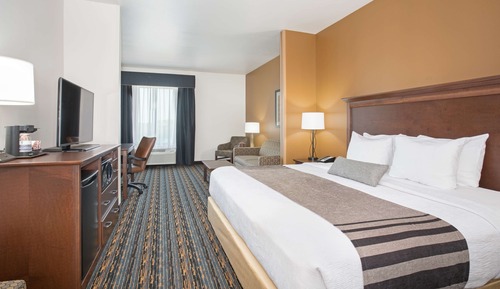 Suite, 1 King Bed, Accessible, Bathtub (with Sofabed)