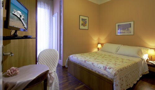 Double or Twin Room, 1 Double or 2 Twin Beds
