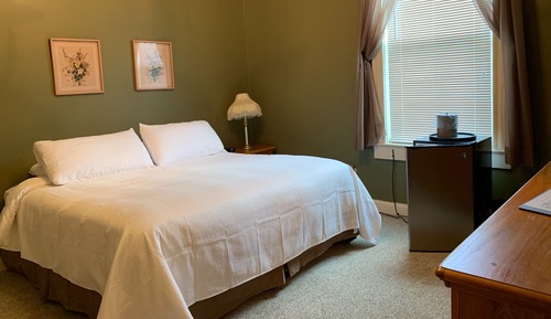 Comfort Room (Room #2)