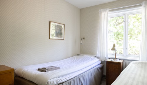 Double Room, Shared Bathroom, Garden Area
