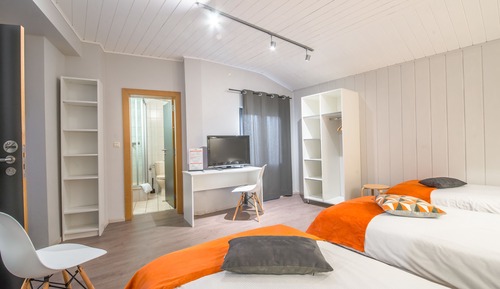 Triple Room