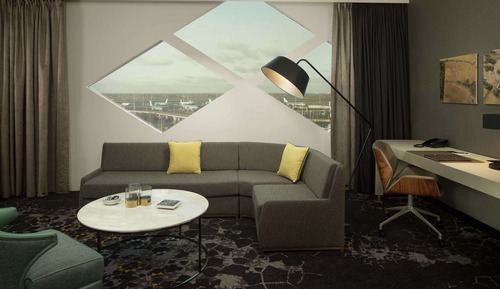 Suite, 1 King Bed, Business Lounge Access (Airport View)