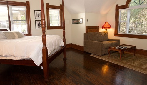 Luxury Room, 1 Queen Bed (Casablanca)
