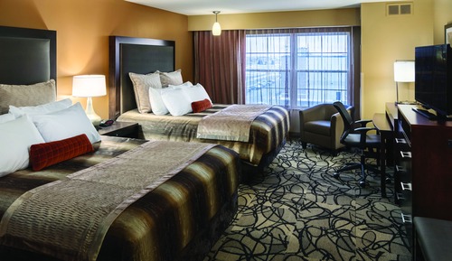Classic Room, 2 Queen Beds, Accessible (Walkout)