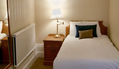 Economy Single Room, Ensuite