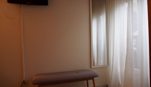 Single Room, Private Bathroom