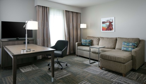 King, Studio, Kitchenette
