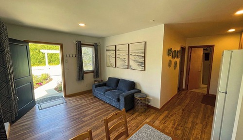 COTTAGE ONE