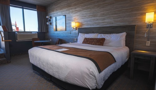 King Marina Deck Room