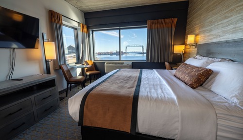 King Mini Suite