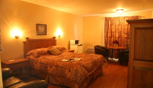 Family Room, 1 Queen Bed with Sofa bed (Hotel)