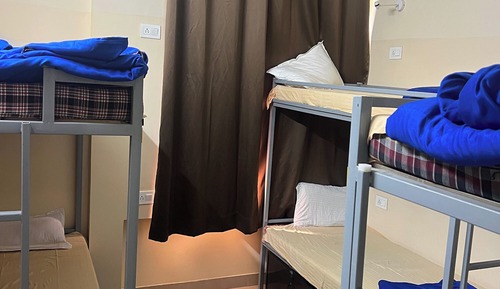 Shared Dormitory, Women only, Shared Bathroom
