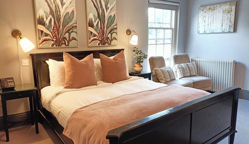 Superior Room, 1 King Bed